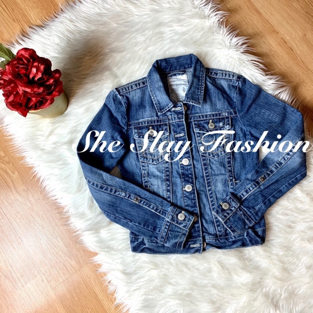 Aéropostale denim jacket🦋.